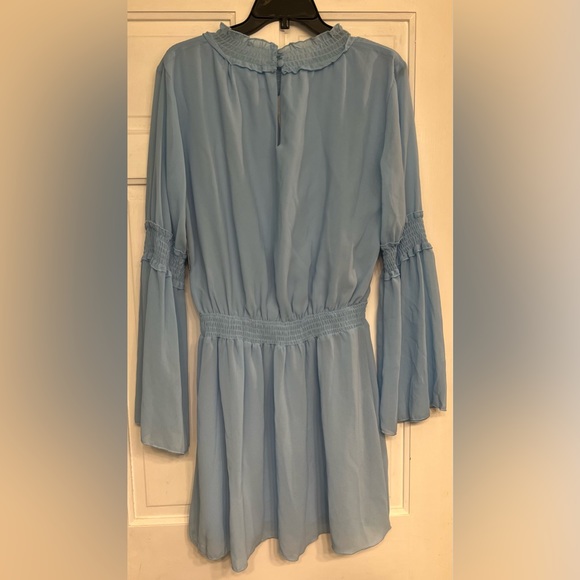 Whiskey Grade Flared Sleeve Mock Neck Mini Dress    Sz Large - Picture 2 of 9